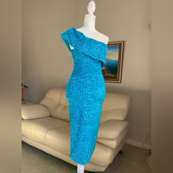 Size SX STRAPLESS MIDI DRESS NEW IN BLUE - Picture 4 of 15